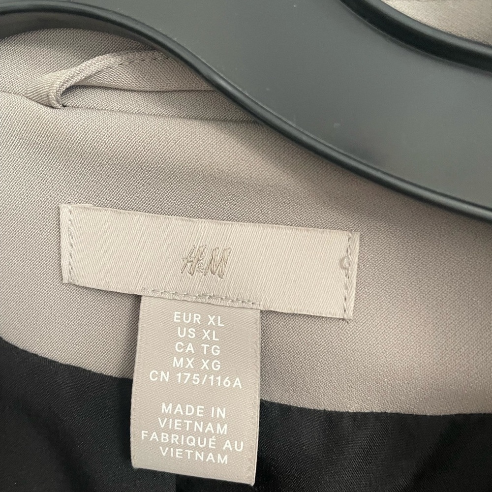 H&M blazer - Picture 3 of 4